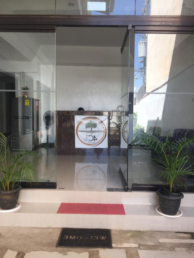 4C'S Tourist Lodge Puerto Princesa Ngoại thất bức ảnh